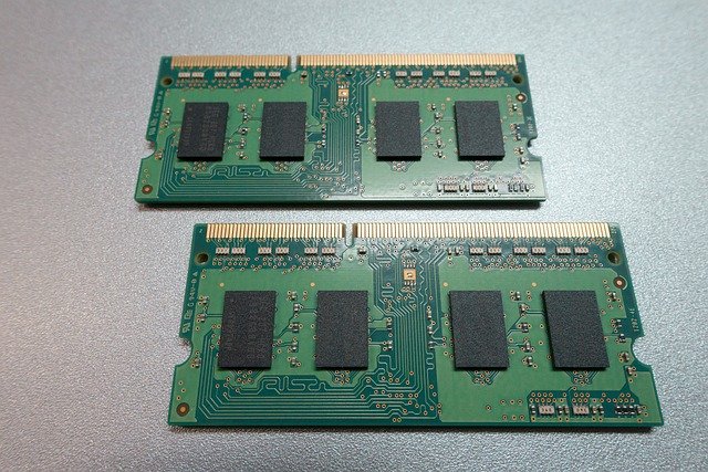 ram (mémoire vive)