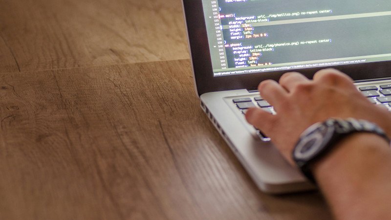 Lire la suite à propos de l’article L’Avenir de l’Intelligence Artificielle 🤖: Une Révolution en Marche